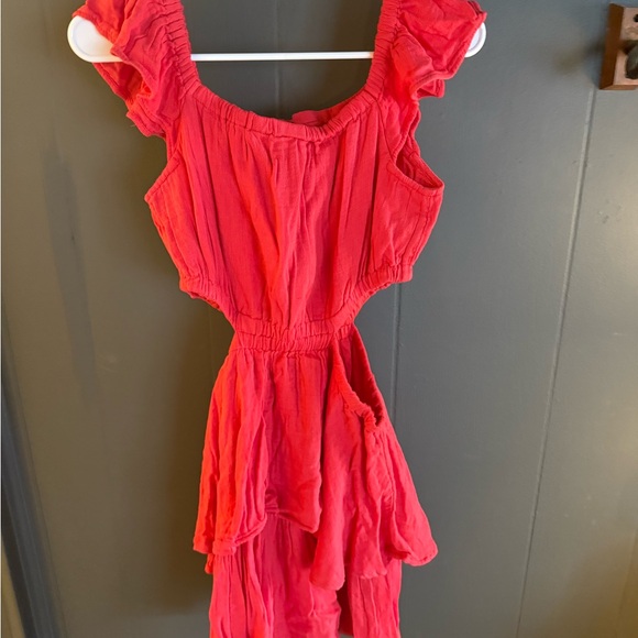 Chic Red Gap Dress - Picture 4 of 8